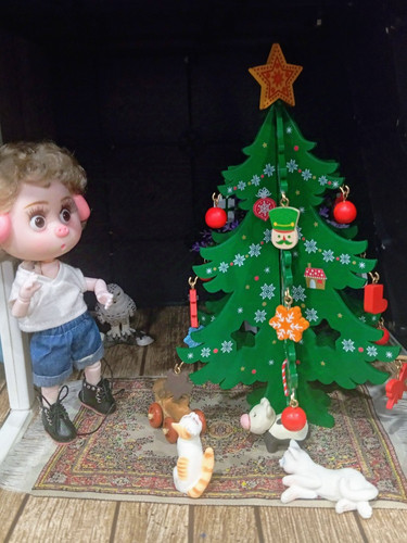 Куклёнок милый, но не совсем в моём вкусе. Куклёнок милый, но не совсем в моём вкусе.